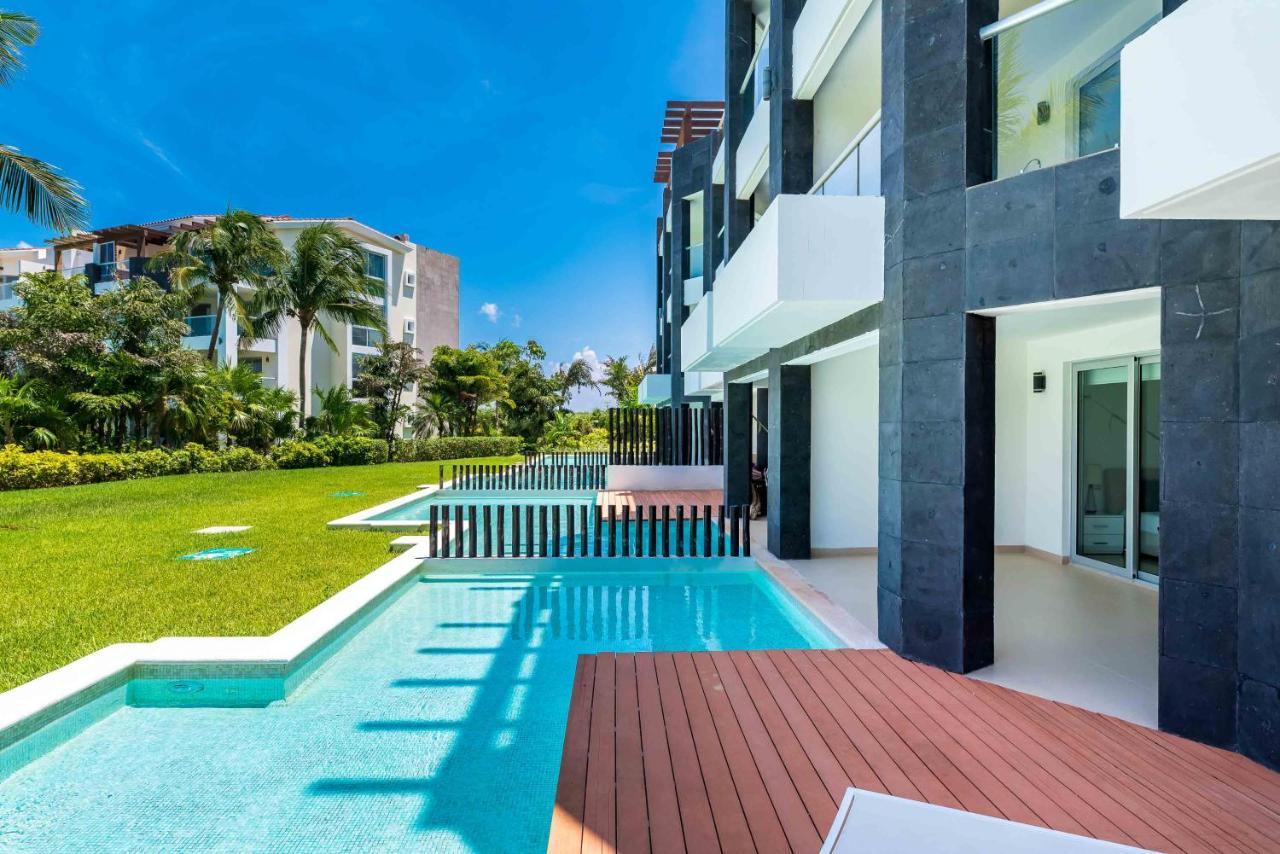 Mareazul Beach Front Condos At Плая-дель-Кармен Экстерьер фото