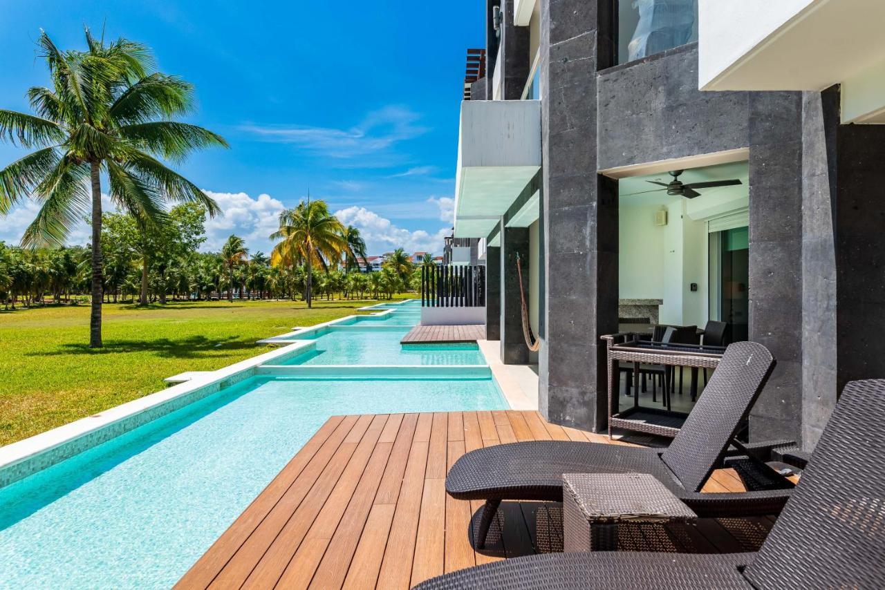 Mareazul Beach Front Condos At Плая-дель-Кармен Экстерьер фото