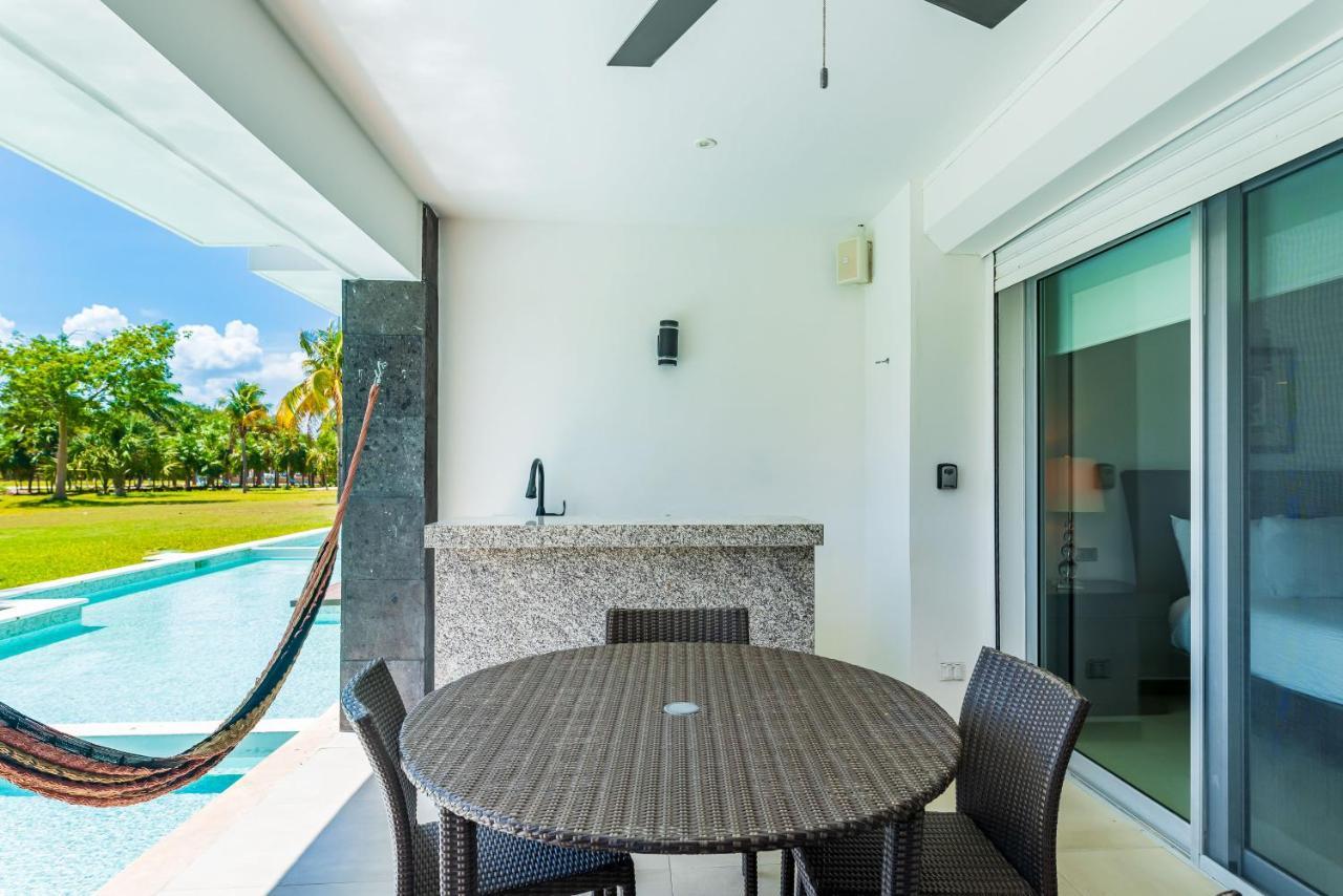 Mareazul Beach Front Condos At Плая-дель-Кармен Экстерьер фото
