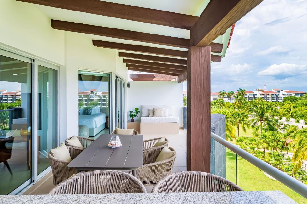 Mareazul Beach Front Condos At Плая-дель-Кармен Экстерьер фото